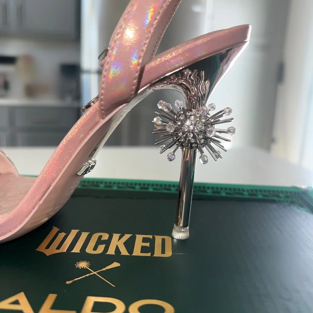 RARE WICKED movie Glinda sandal high heels - Aldo - Picture 2 of 7